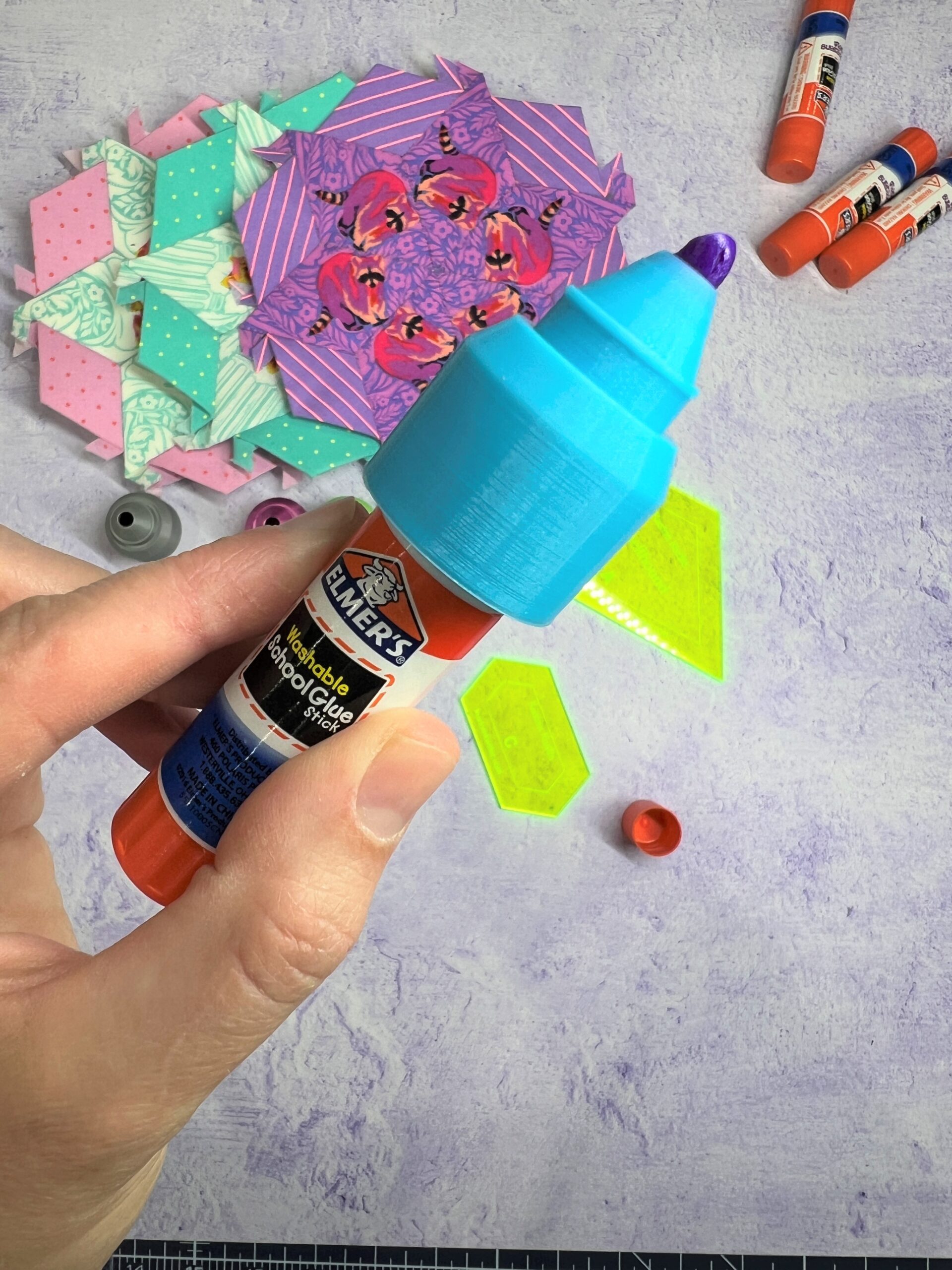 Glue Stick Precision Tip – Paper Pieces