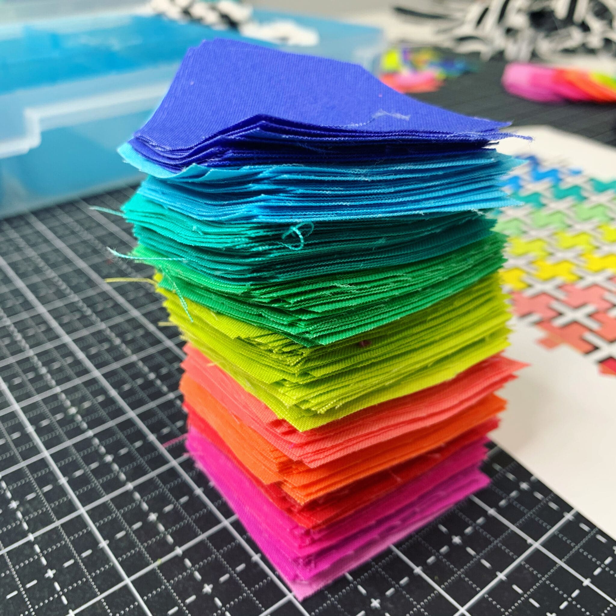 Scrappy Plus EPP KIT Tula Pink Solids and Black and White stripe